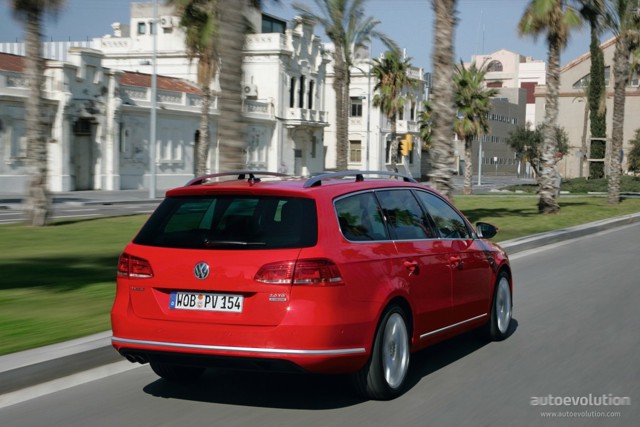 Volkswagen Passat Variant photo 14