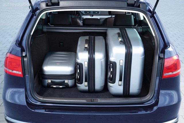Volkswagen Passat Variant photo 24