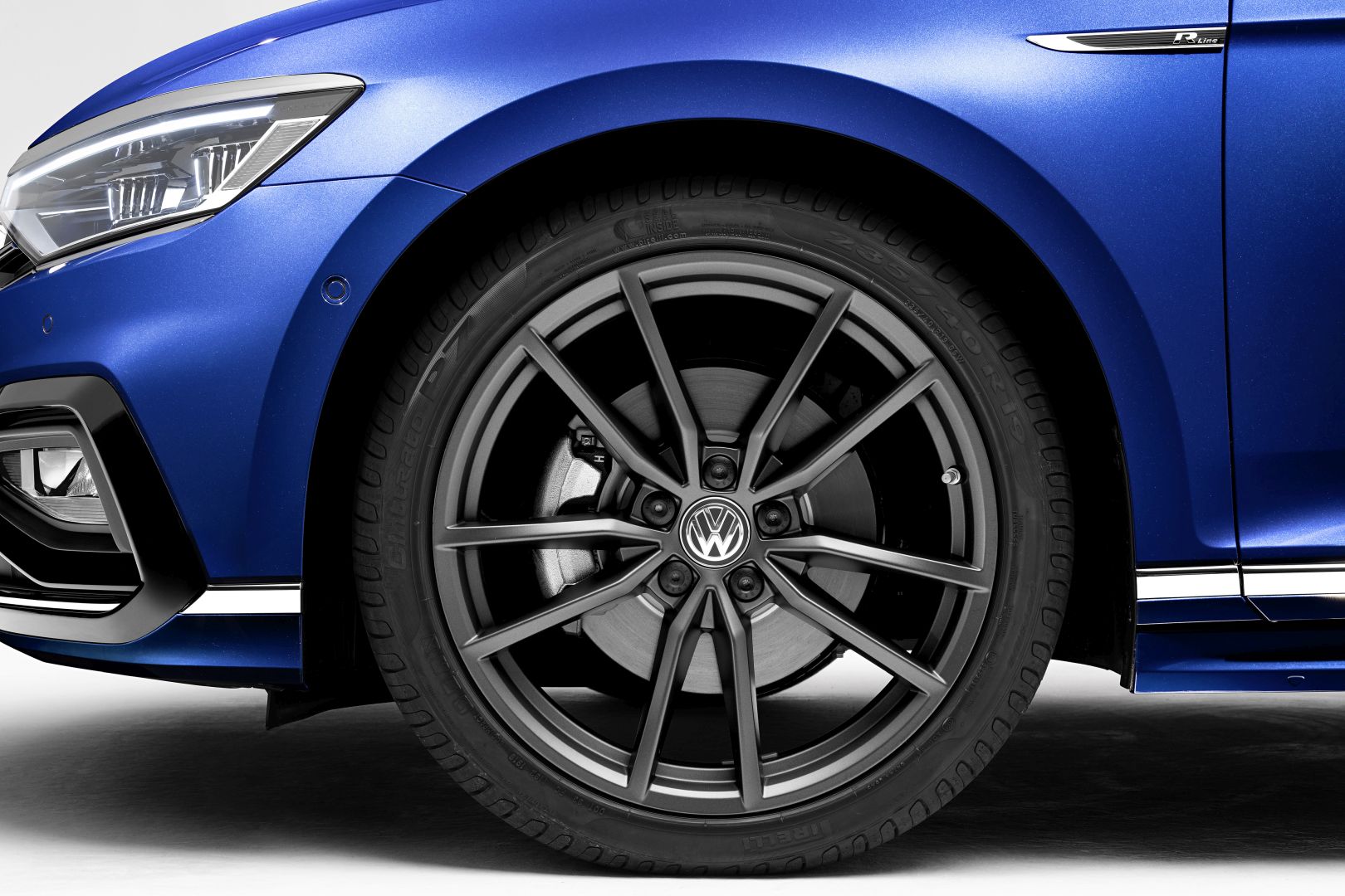 Volkswagen Passat Variant photo 6