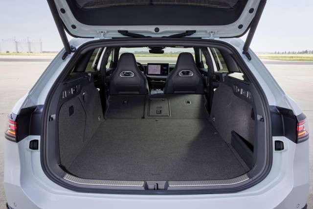 Volkswagen Passat Variant photo 45