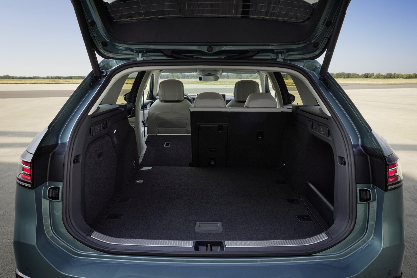 Volkswagen Passat Variant photo 48