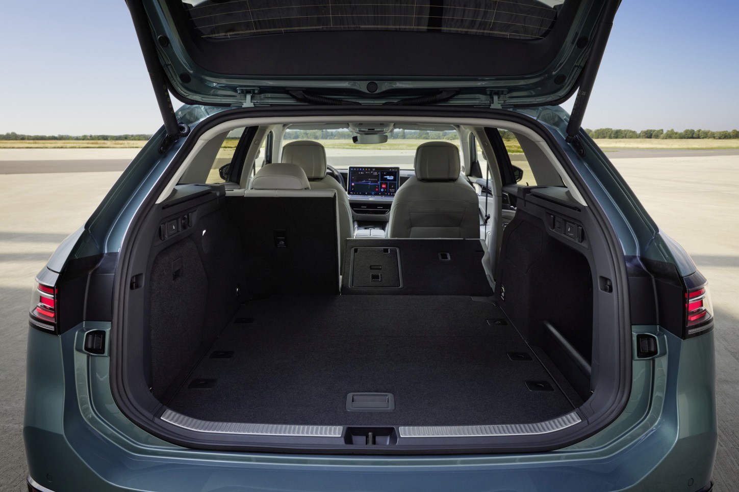 Volkswagen Passat Variant photo 49