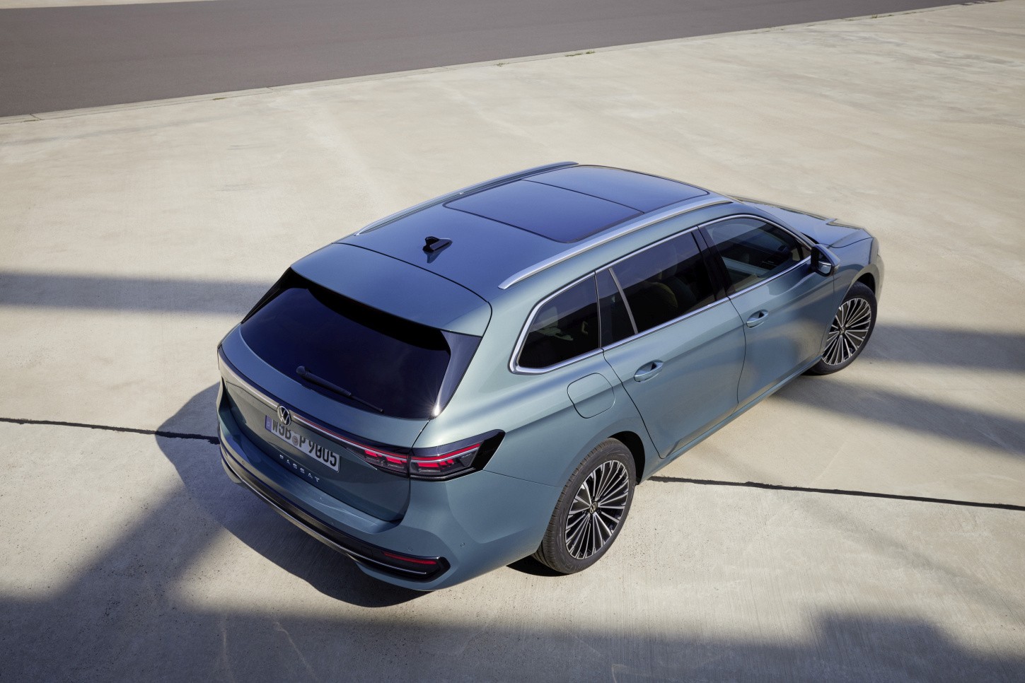 Volkswagen Passat Variant photo 8