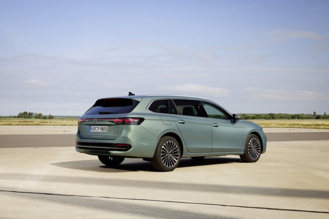 Volkswagen Passat Variant photo 10