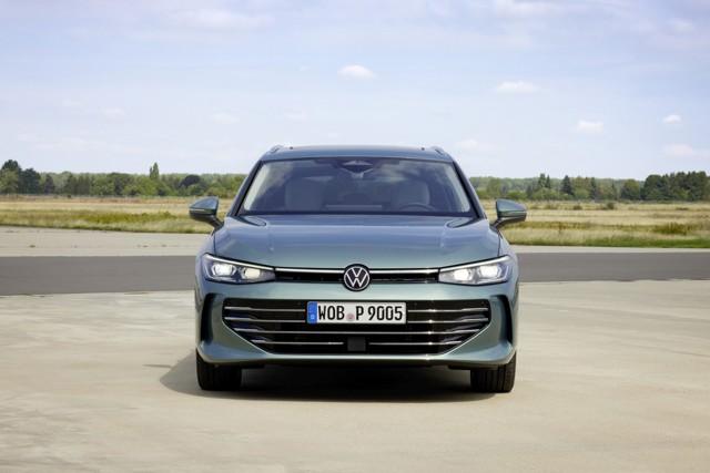 Volkswagen Passat Variant photo 11