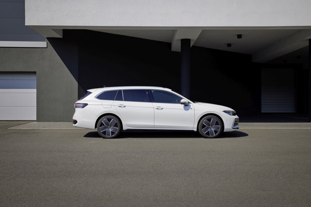 Volkswagen Passat Variant photo 17