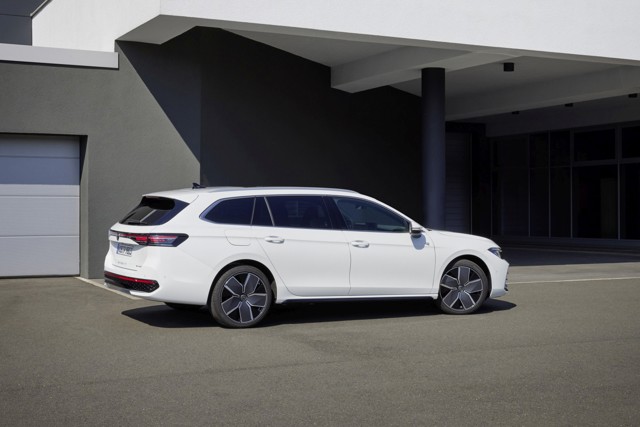 Volkswagen Passat Variant photo 18