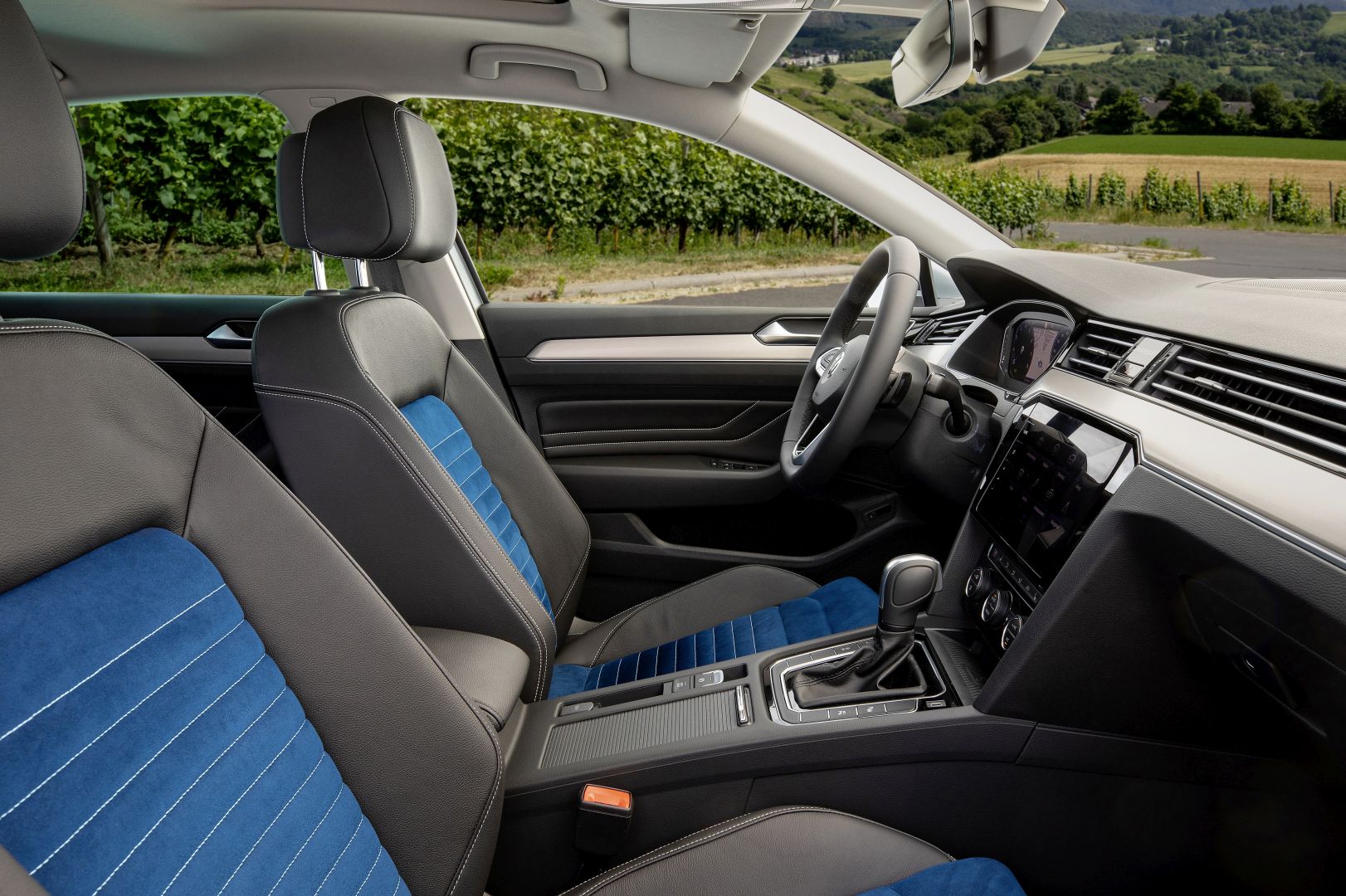 Volkswagen Passat photo 37