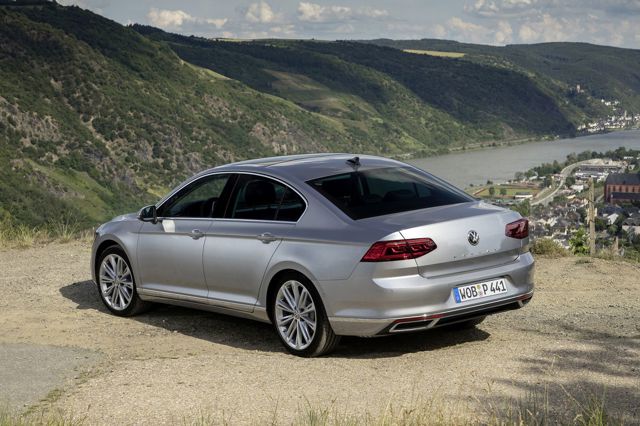 Volkswagen Passat foto 22