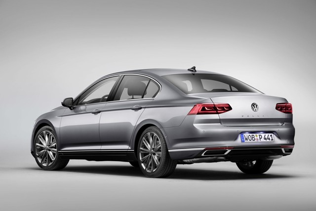 Volkswagen Passat foto 2