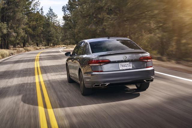 Volkswagen Passat photo 1