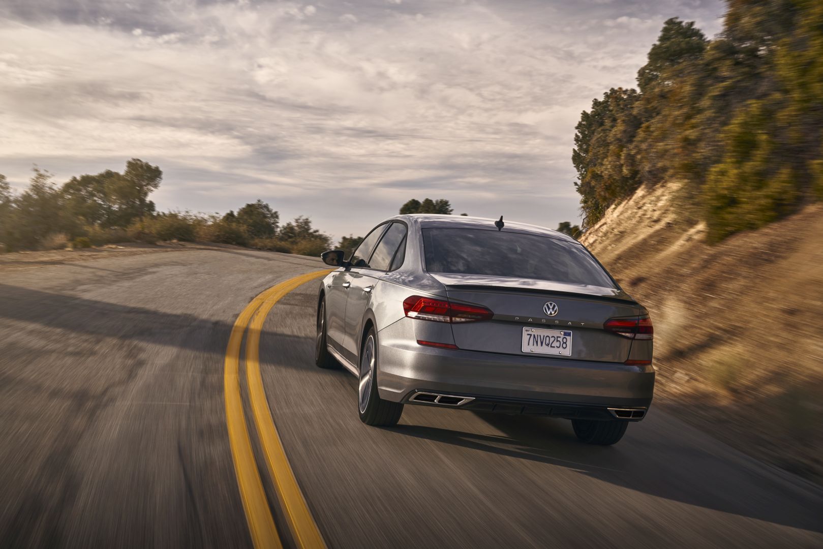 Volkswagen Passat photo 3