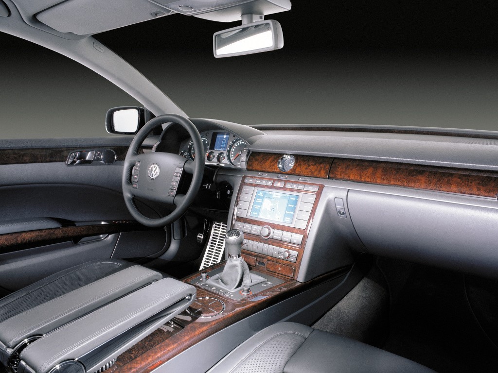 Volkswagen Phaeton photo 21