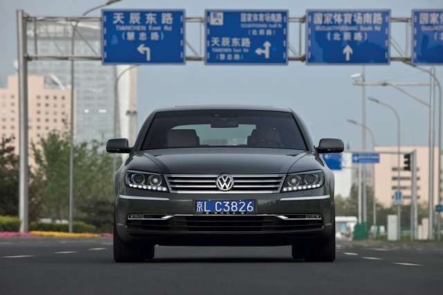 Volkswagen Phaeton foto 21
