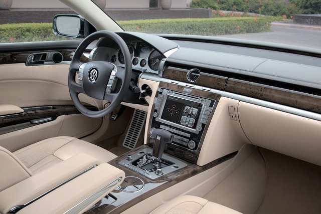 Volkswagen Phaeton foto 35