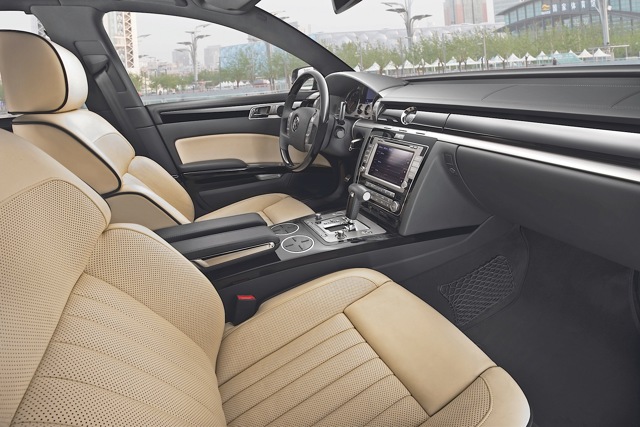 Volkswagen Phaeton foto 38
