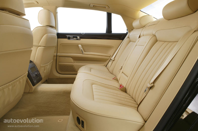 Volkswagen Phaeton photo 10
