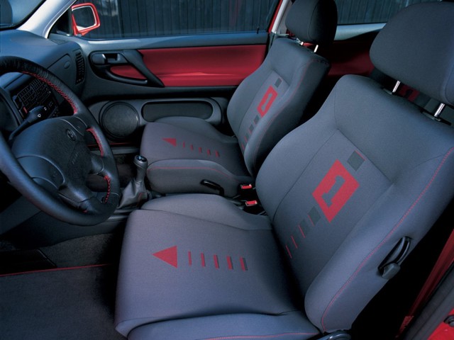 Volkswagen Polo 3 Doors photo 10
