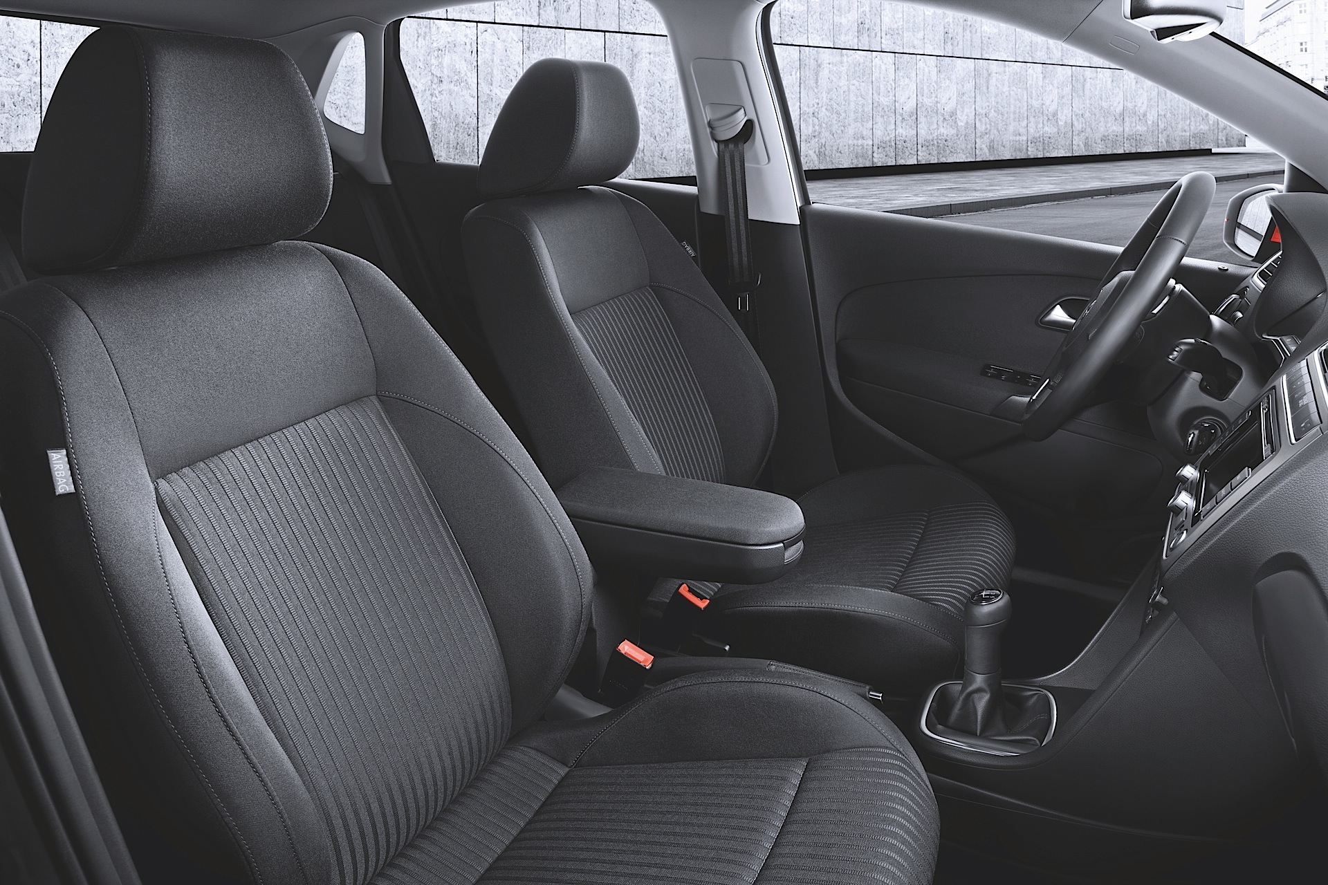 Volkswagen Polo 3 Doors photo 23