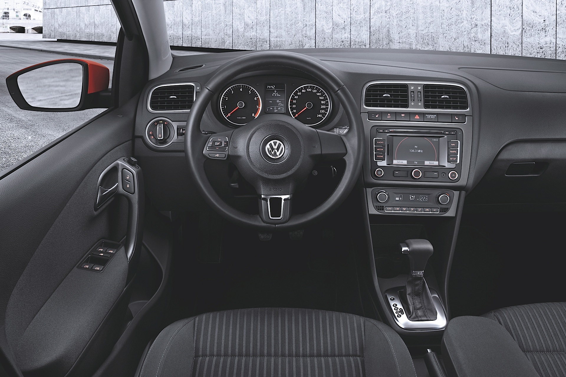 Volkswagen Polo 3 Doors photo 27