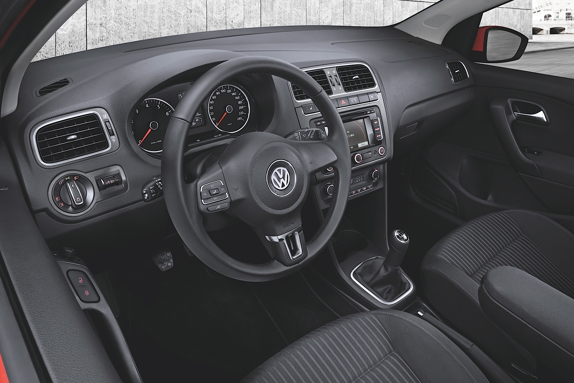 Volkswagen Polo 3 Doors photo 29