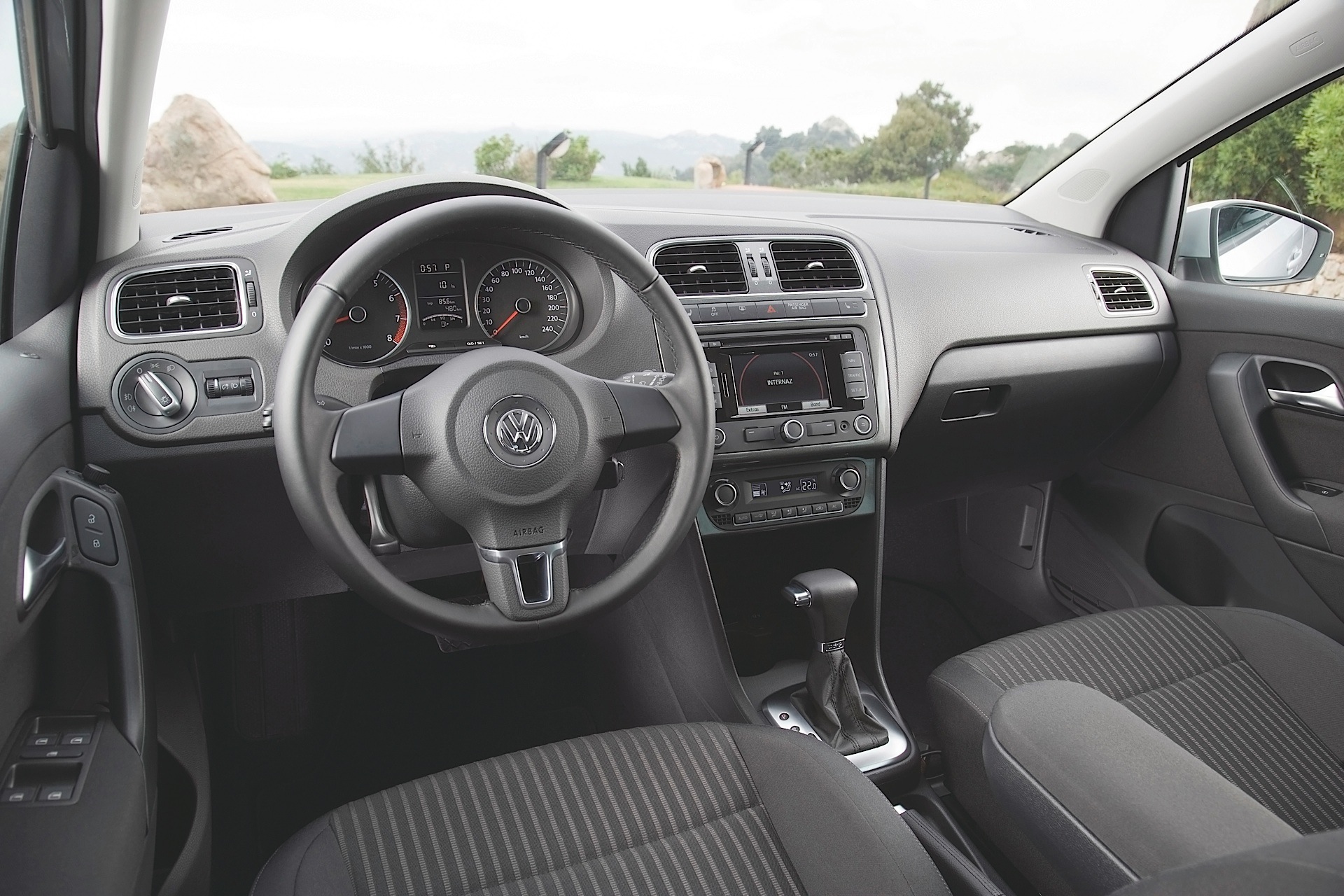 Volkswagen Polo 3 Doors photo 31