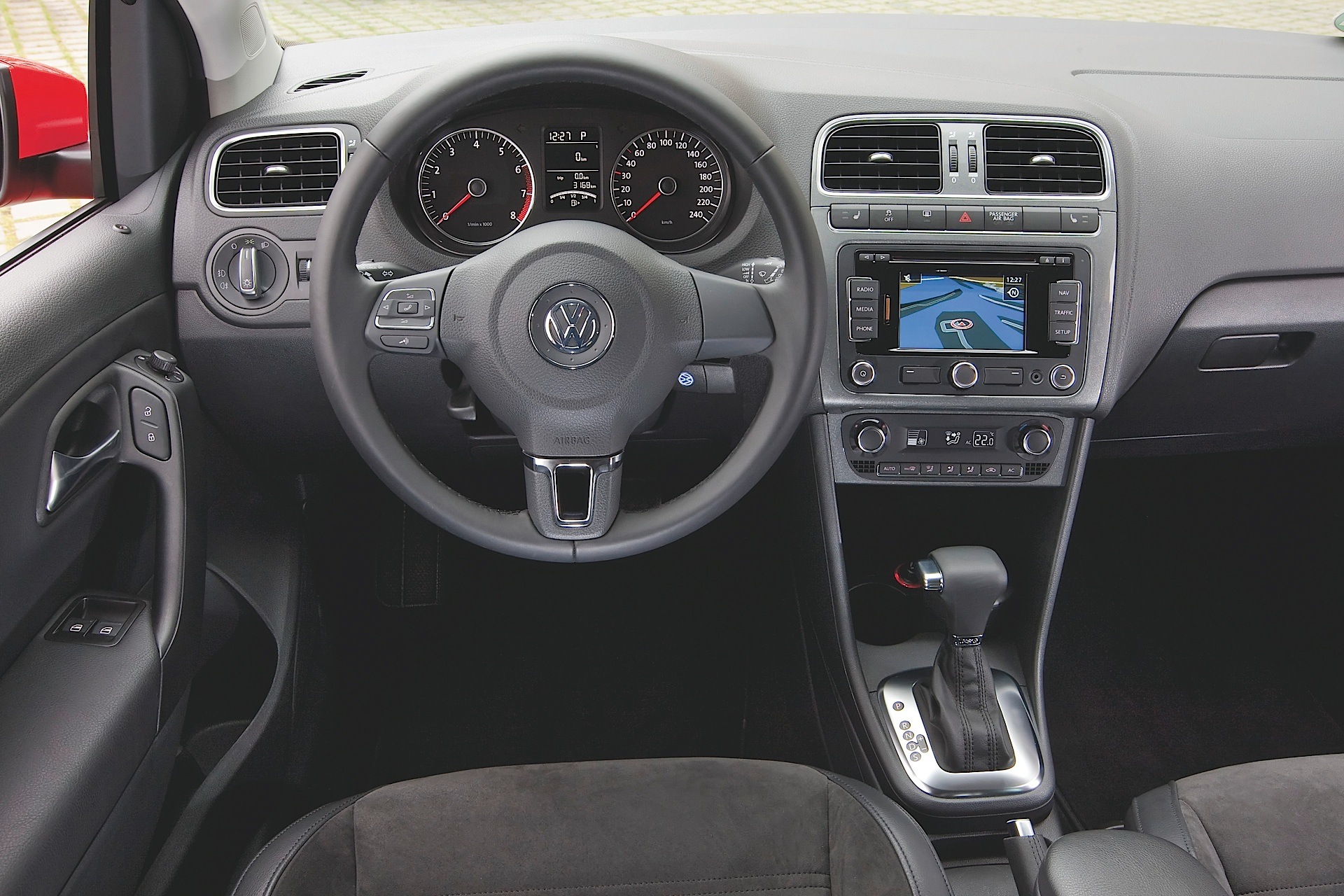 Volkswagen Polo 3 Doors photo 35