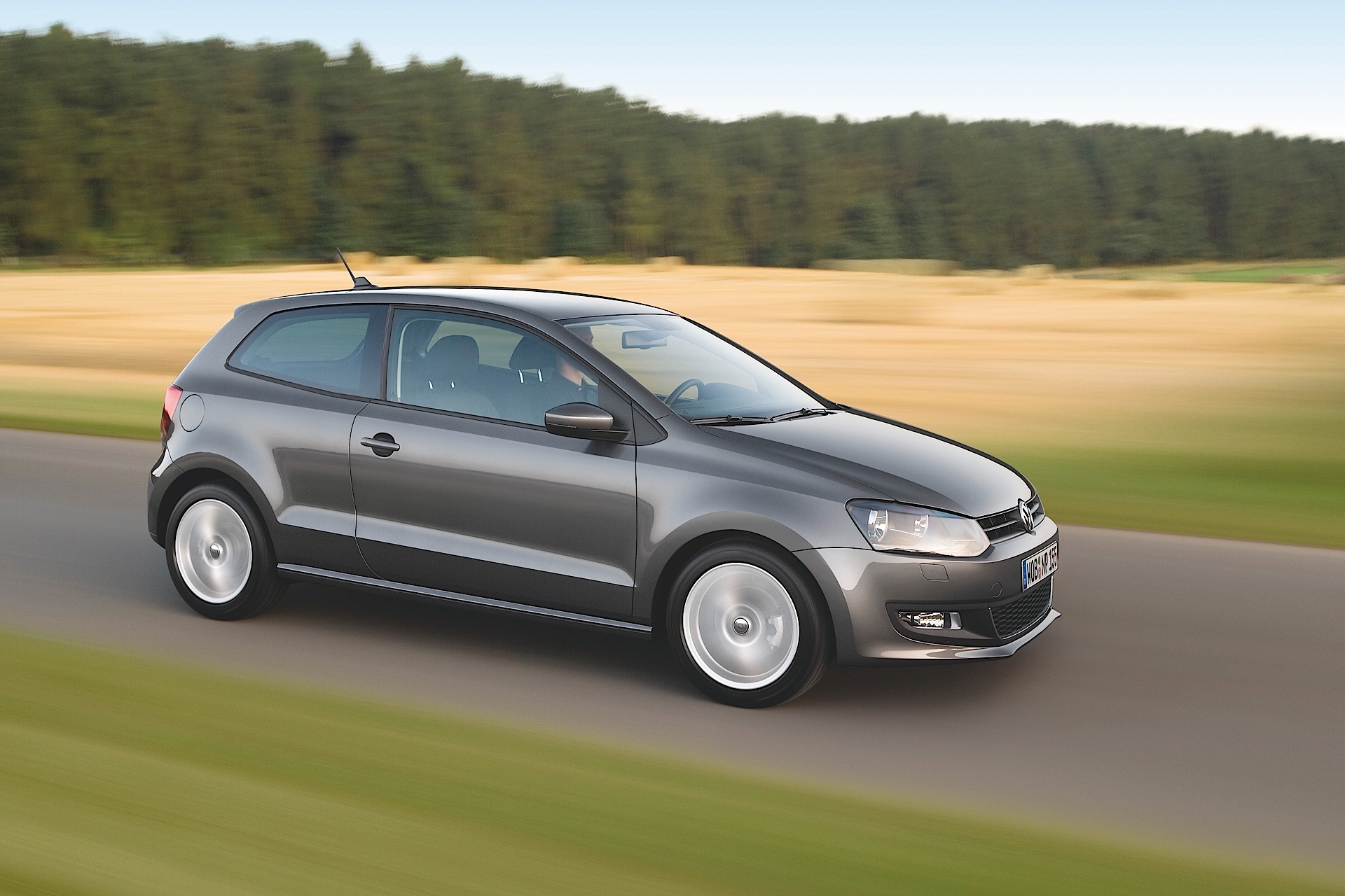 Volkswagen Polo 3 Doors photo 5