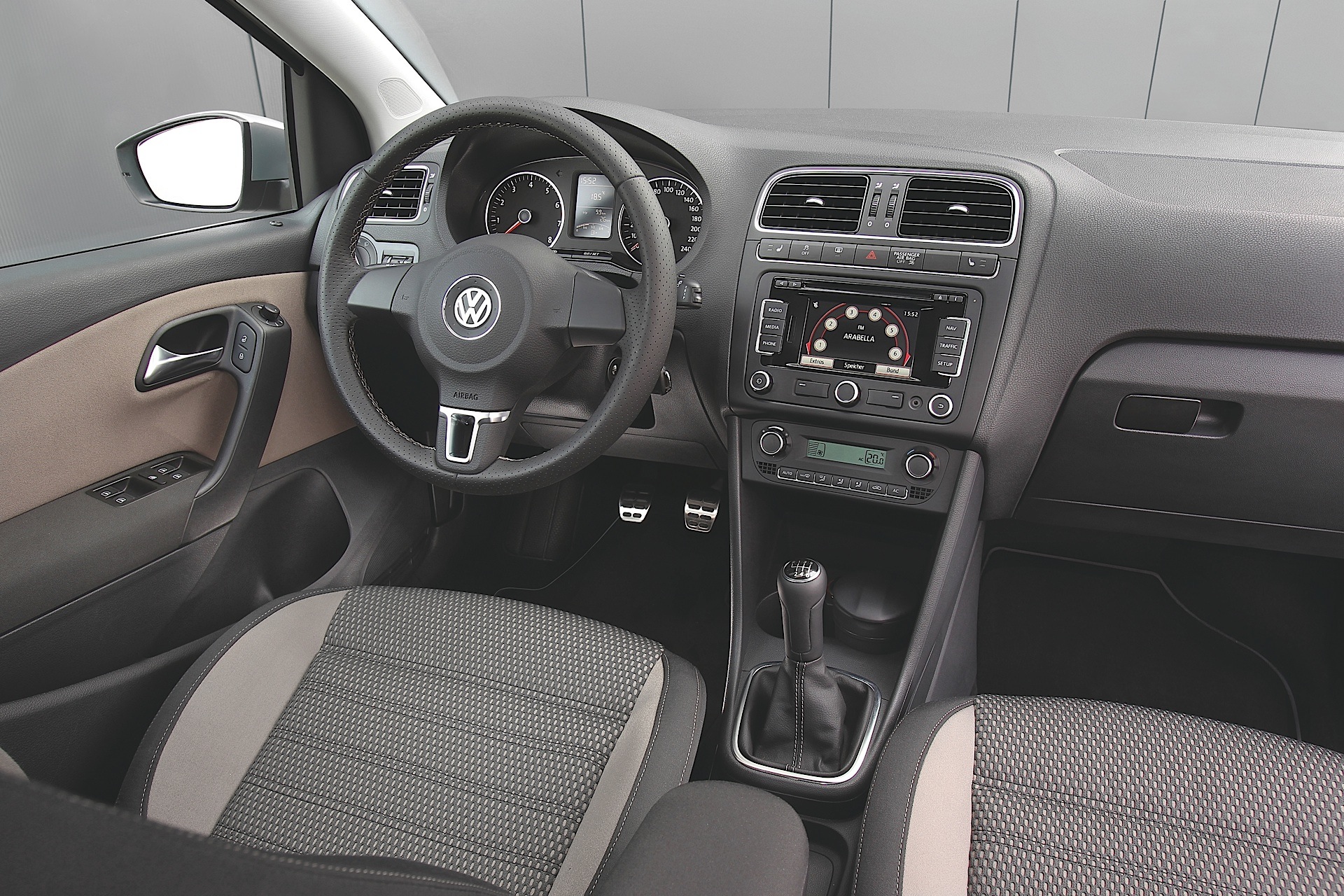 Volkswagen Polo 5 Doors photo 18