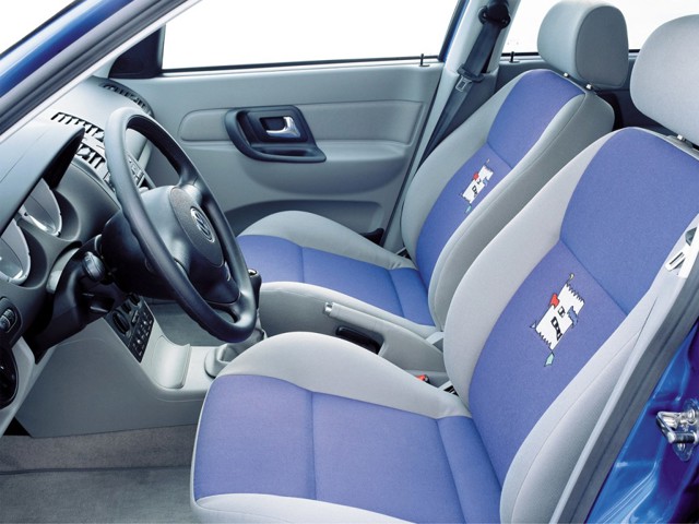 Volkswagen Polo 5 Doors photo 9