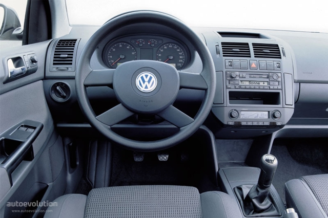 Volkswagen Polo 5 Doors photo 13