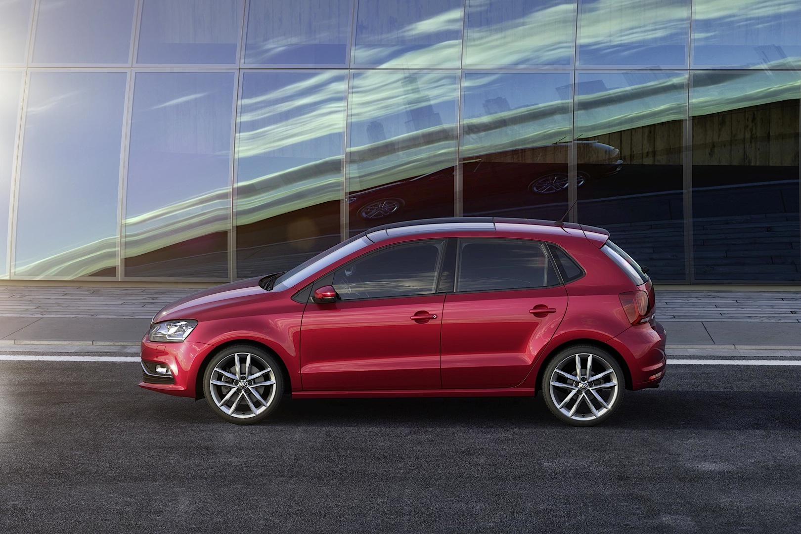 Volkswagen Polo 5 Doors photo 9