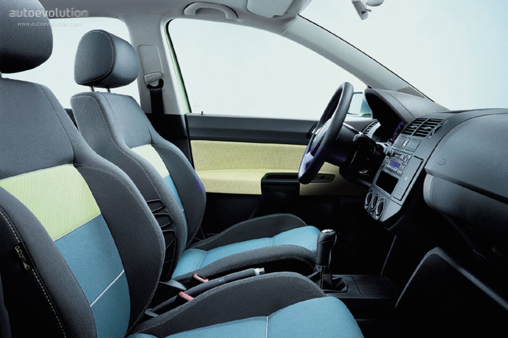 Volkswagen Polo 5 Doors photo 4