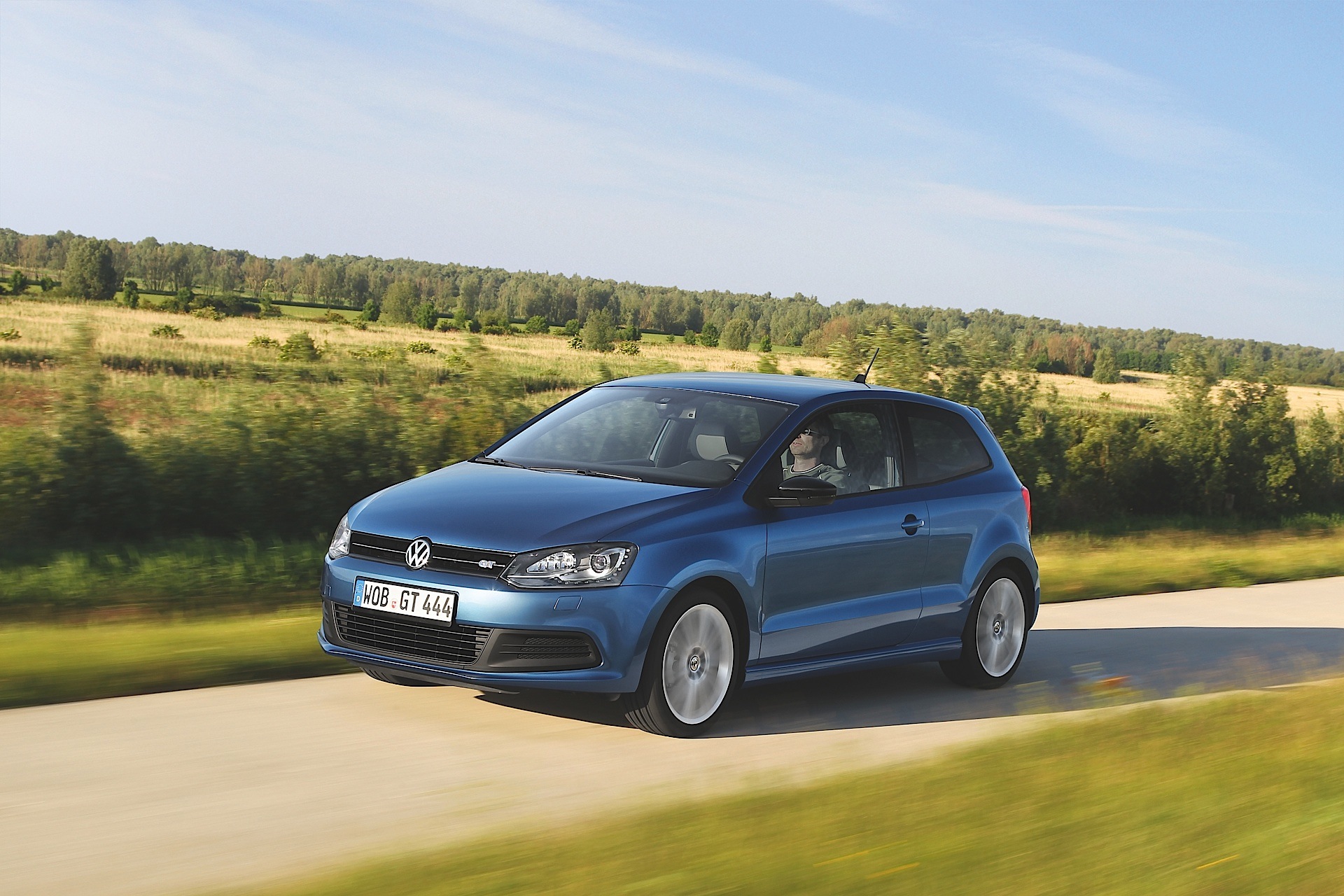 Volkswagen Polo Bluegt photo 10