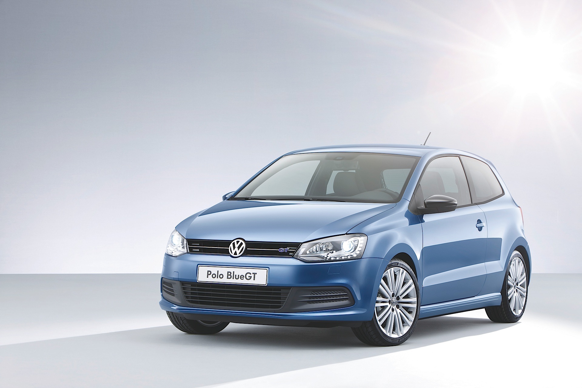 Volkswagen Polo Bluegt photo 17