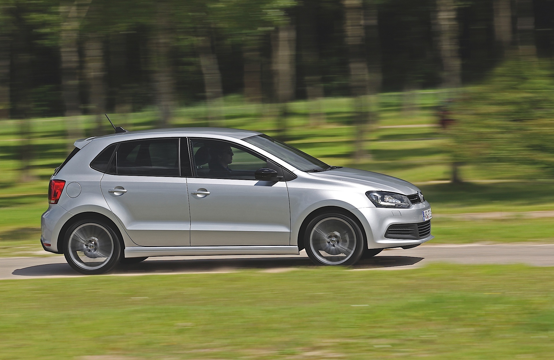 Volkswagen Polo Bluegt photo 25