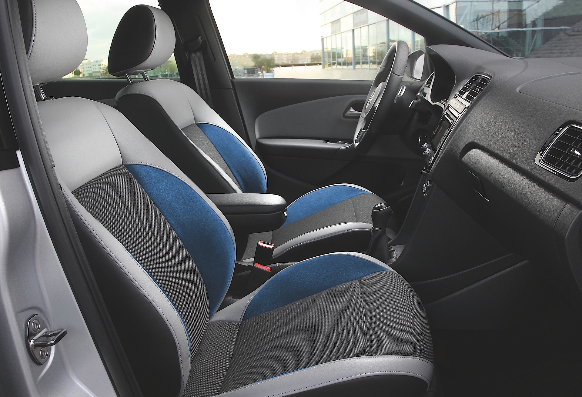 Volkswagen Polo Bluegt photo 37