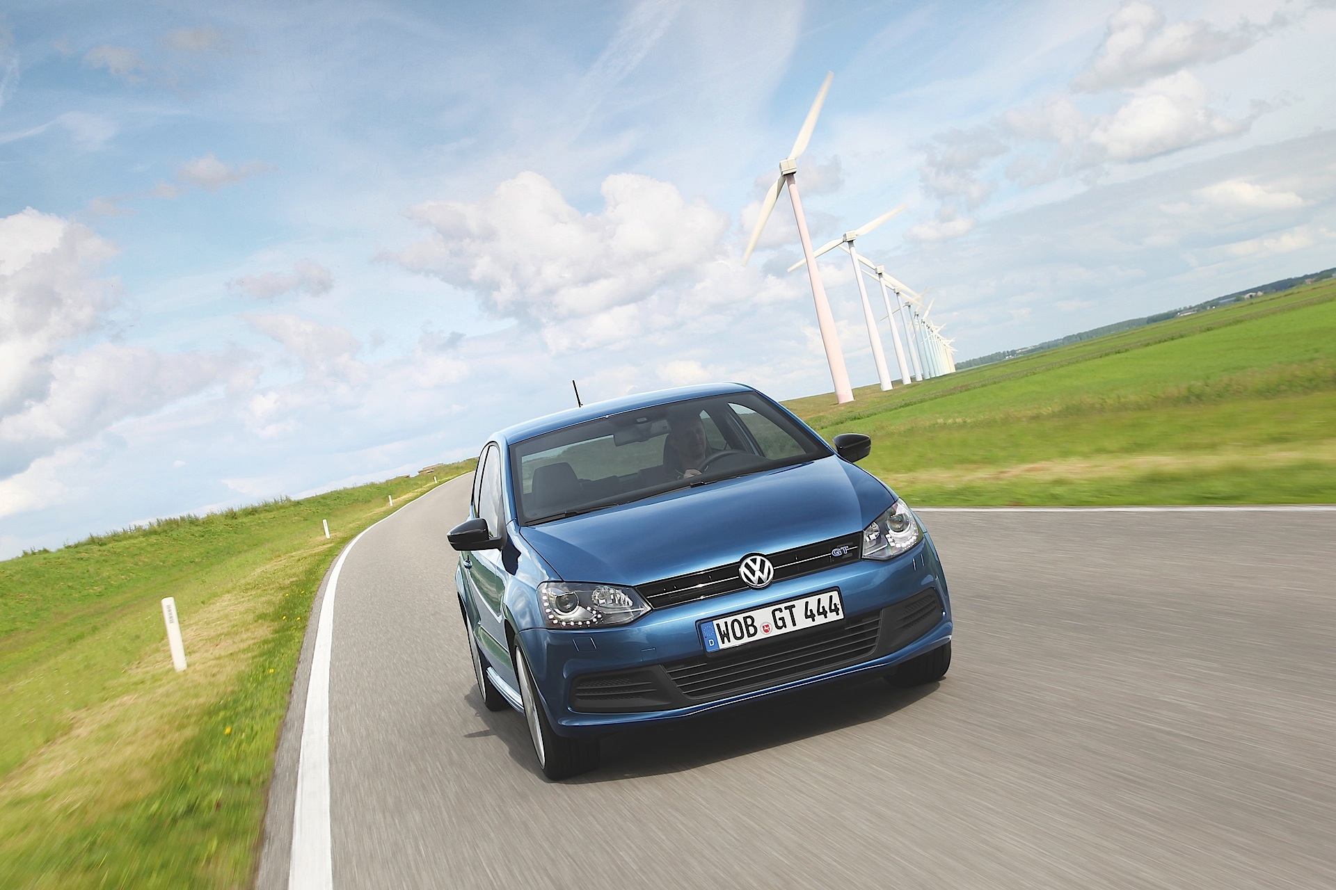 Volkswagen Polo Bluegt photo 5
