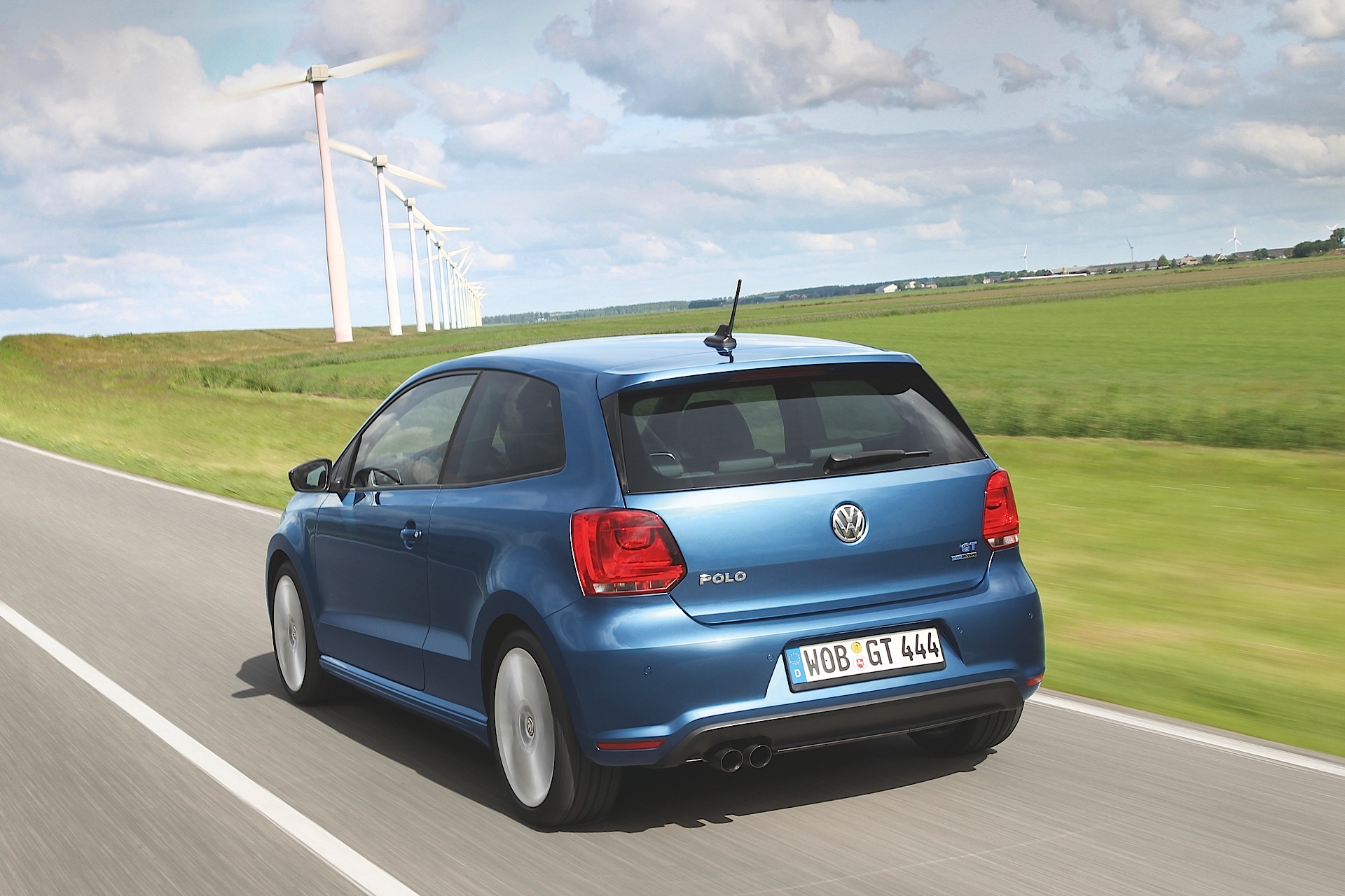 Volkswagen Polo Bluegt photo 7