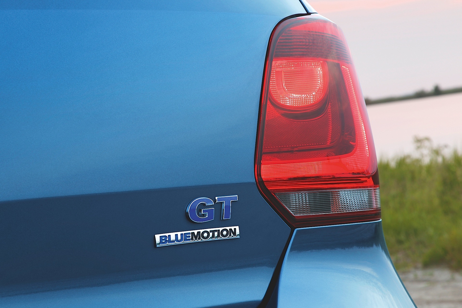 Volkswagen Polo Bluegt photo 9