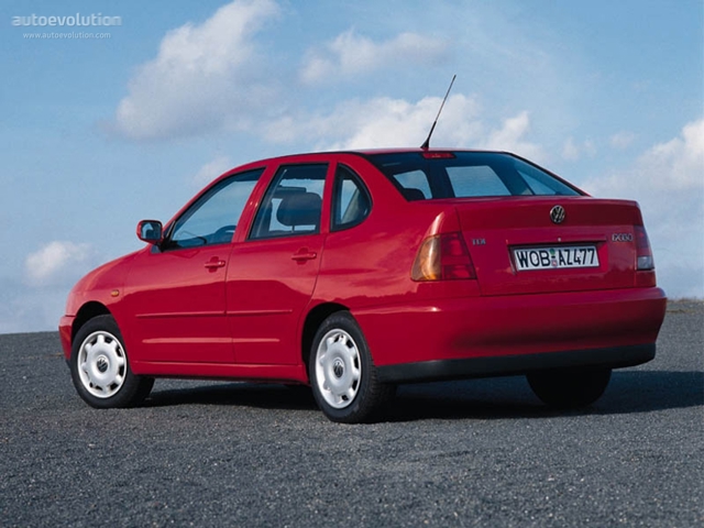 Volkswagen Polo Sedan photo 3