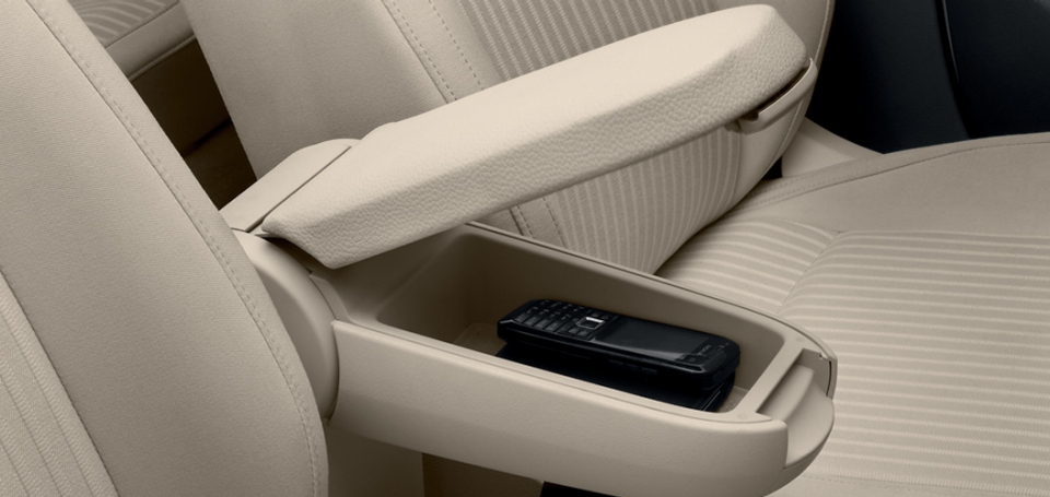 Volkswagen Polo Sedan photo 13