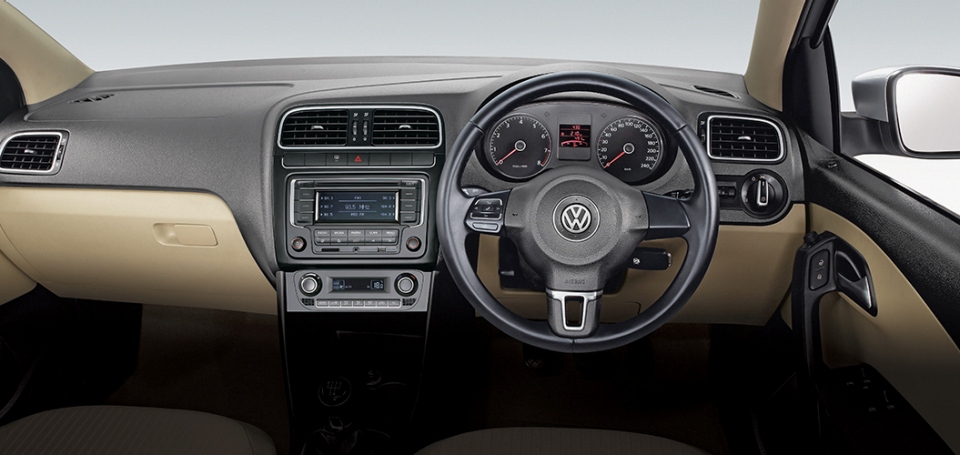 Volkswagen Polo Sedan photo 15