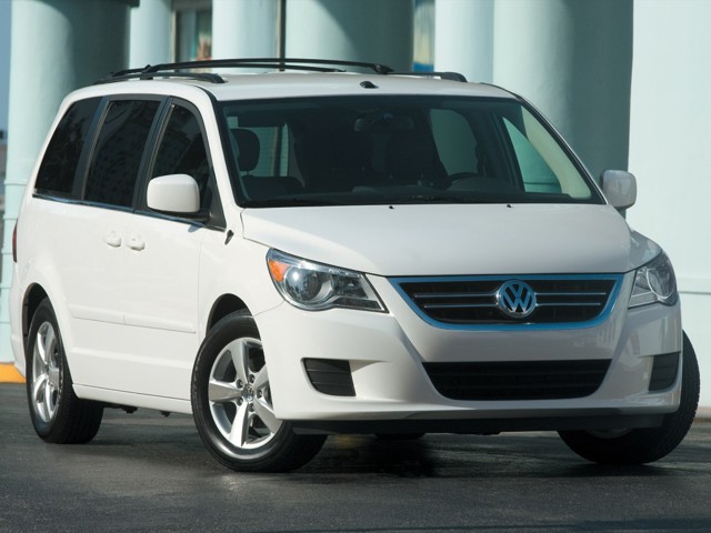 Volkswagen Routan photo 20