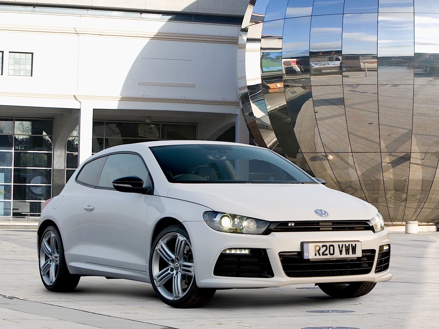 Volkswagen Scirocco R photo 45