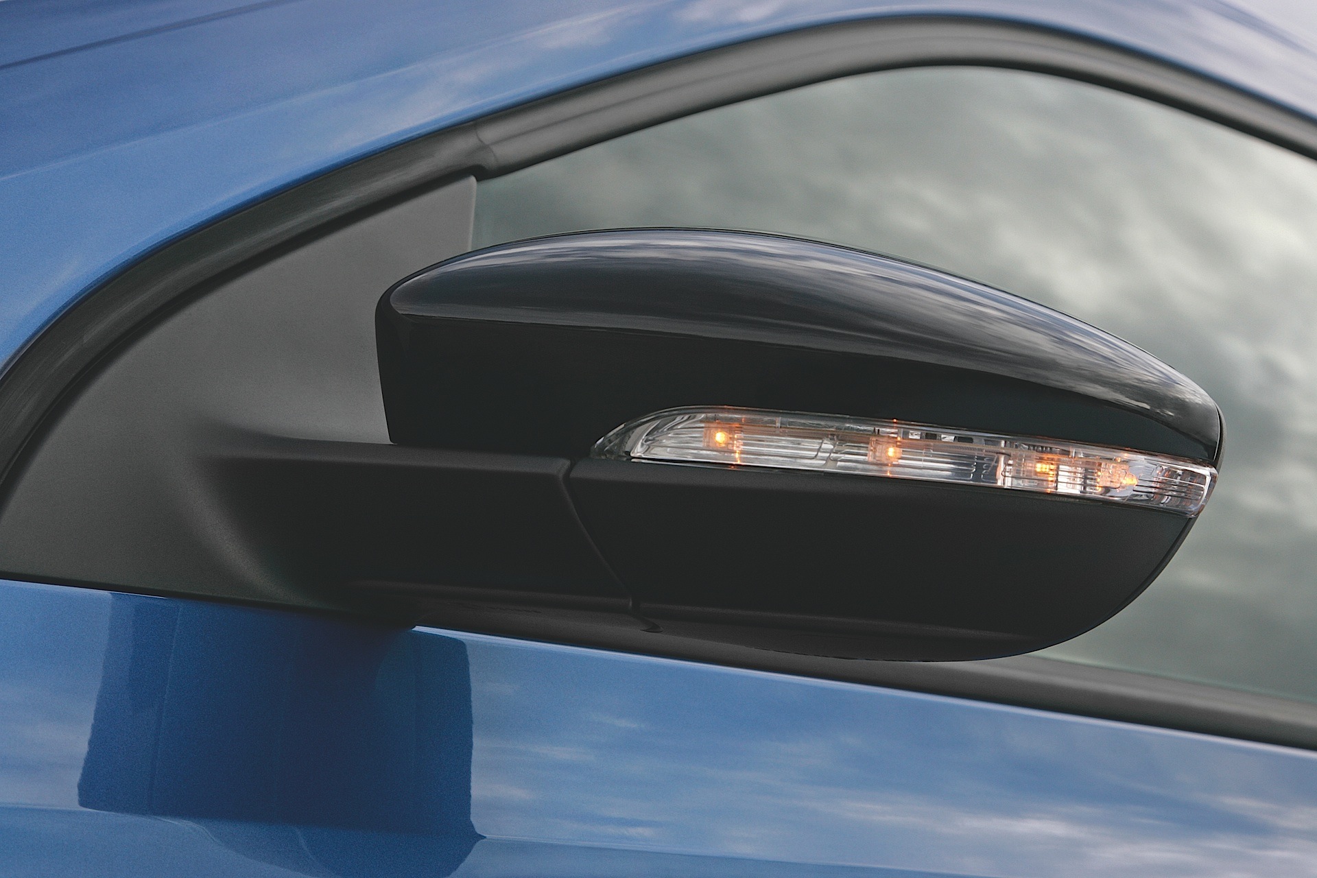 Volkswagen Scirocco R photo 21