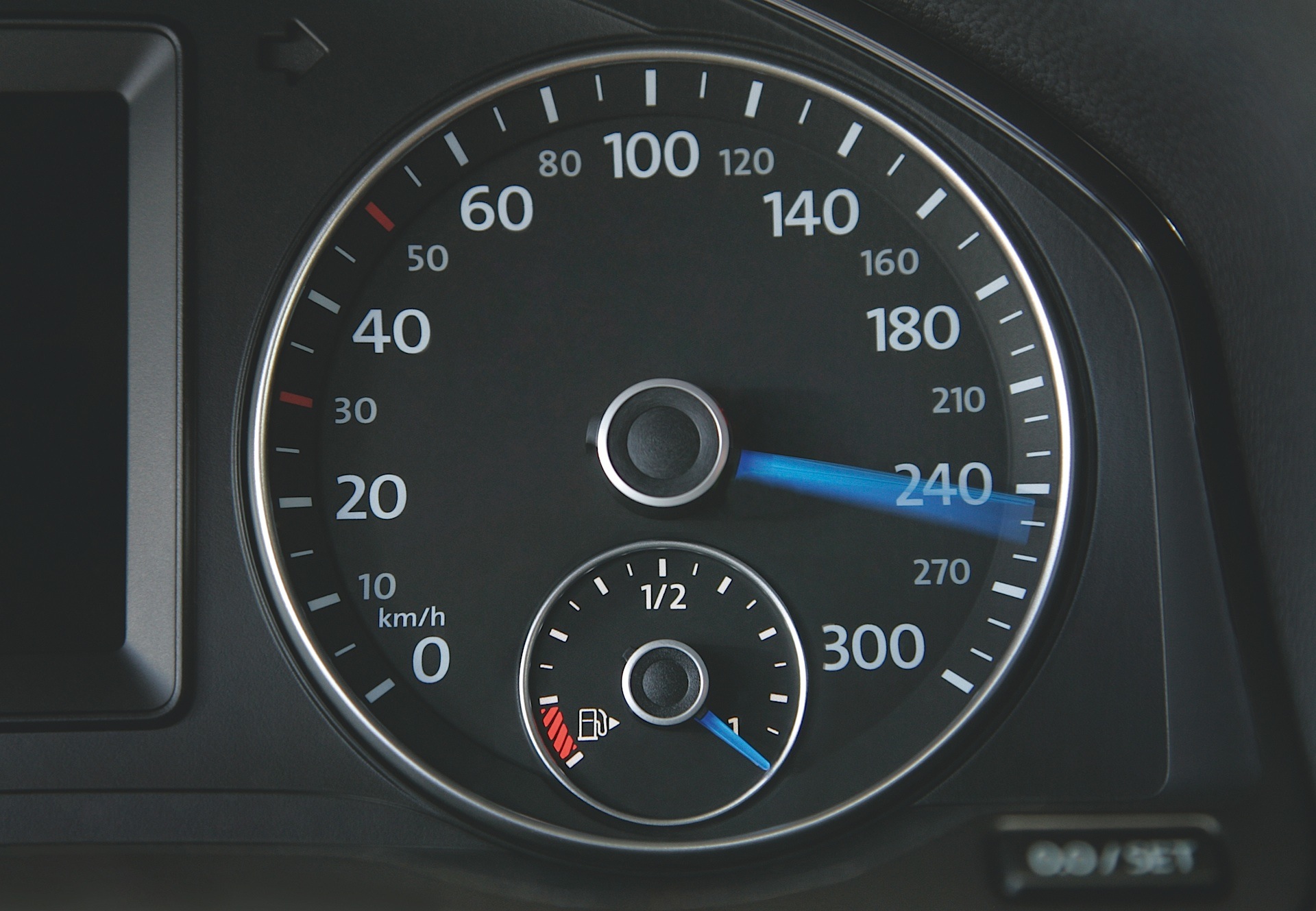 Volkswagen Scirocco R photo 75