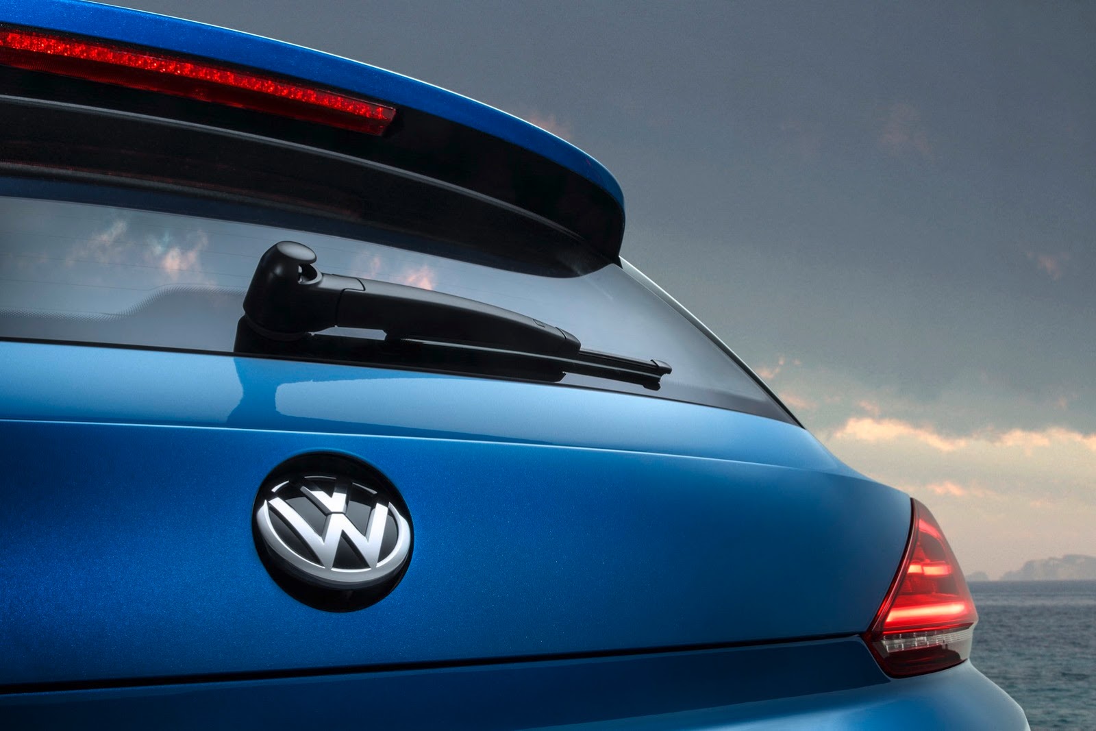 Volkswagen Scirocco R photo 11