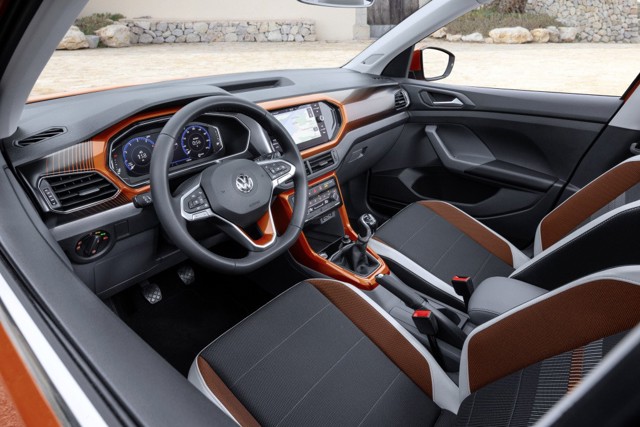 Volkswagen T-Cross photo 95