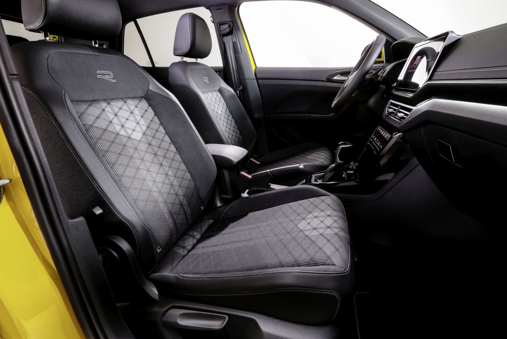 Volkswagen T-Cross photo 30